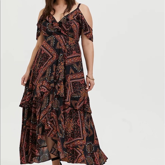 torrid Dresses & Skirts - Torrid Cold Shoulder Maxi Dress